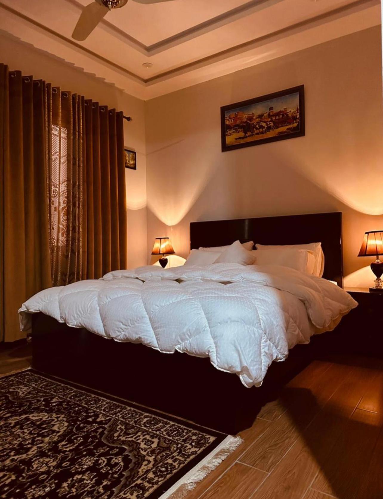 Holiday In Islamabad Bagian luar foto